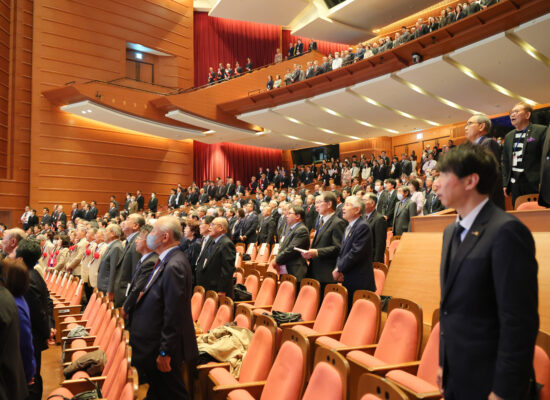 06_本会議-33